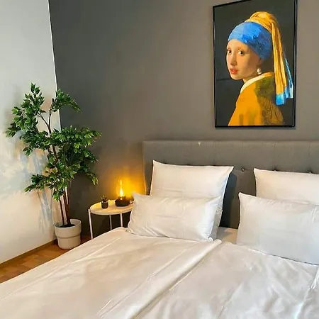 Modernes Nahe Messe Und Arena Duesseldorf Krefeld