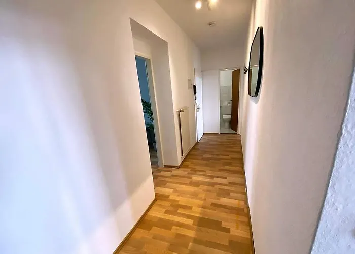 Modernes Nahe Messe Und Arena Duesseldorf